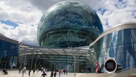 «EýroHım» EKSPO qalashyǵynda 6 aıdaǵy jumys nátıjesimen tanystyrdy