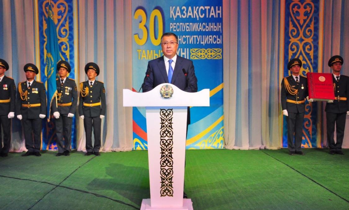 Túımebaev ońtústikqazaqstandyqtardy Konstıtýsııa kúnimen quttyqtady