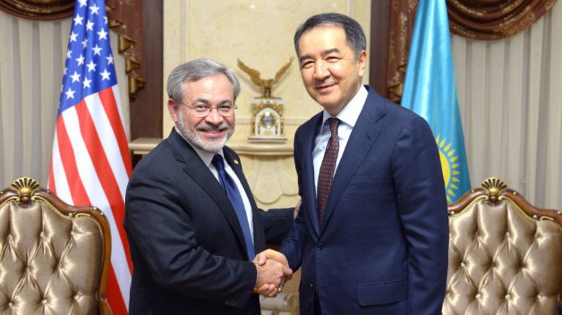 Saǵyntaev AQSh energetıka mınıstriniń orynbasarymen kezdesti
