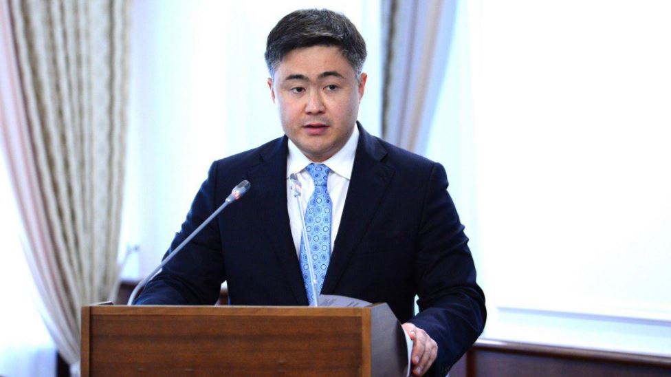 Úkimette 2018–2020 jyldarǵa arnalǵan bıýdjettik parametrler men Ulttyq qor boljamy qaraldy