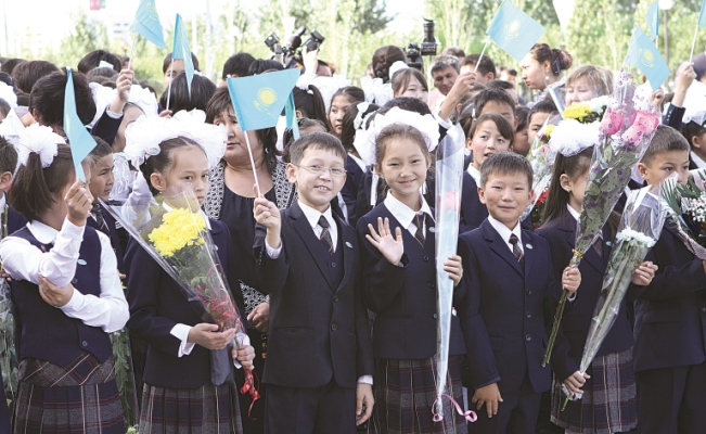 Mańǵystaý mektepteri: jyldar jetistikterge jeteleıdi