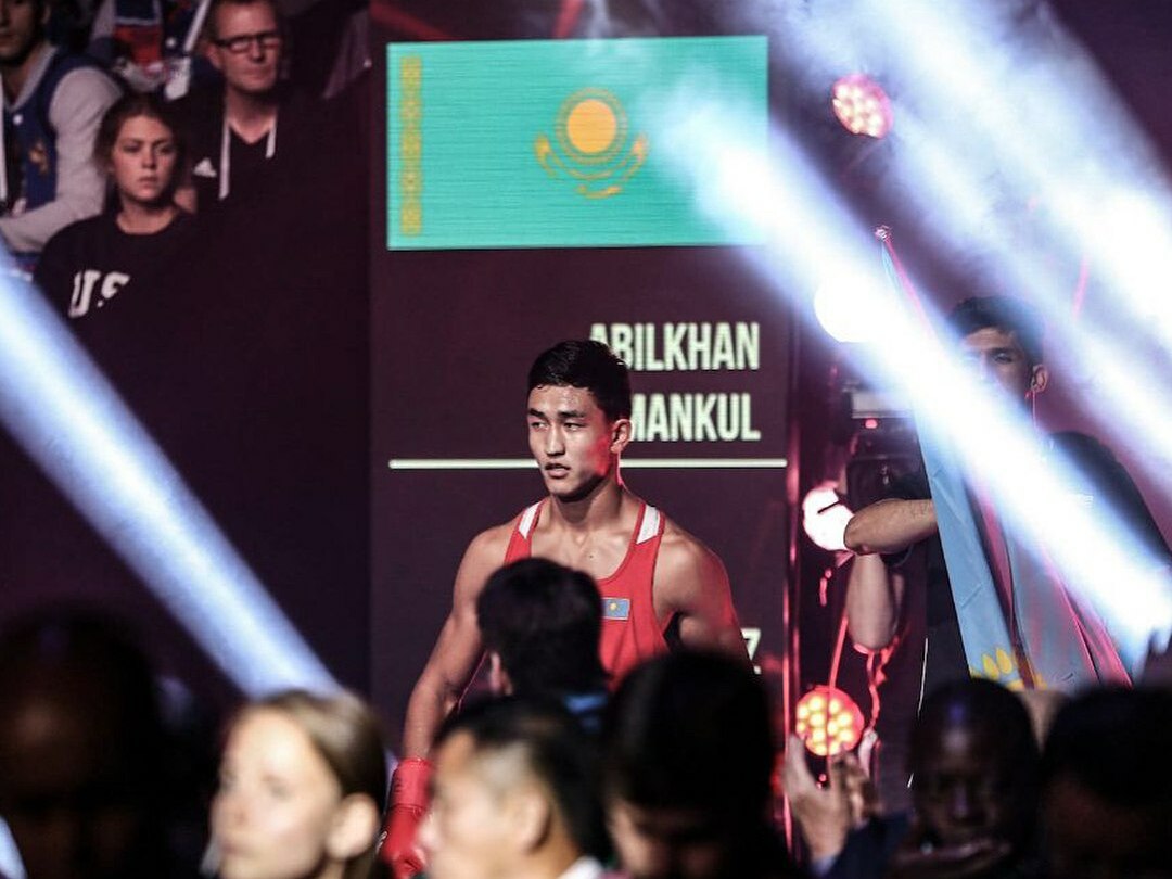 Amanqul Ábilhan bokstan álem chempıonatynyń kúmis júldeger atandy