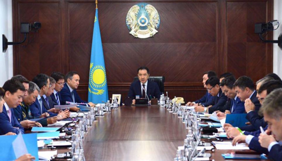 Úkimet otyrysynda jylytý maýsymyna daıyndyq máseleleri qaraldy