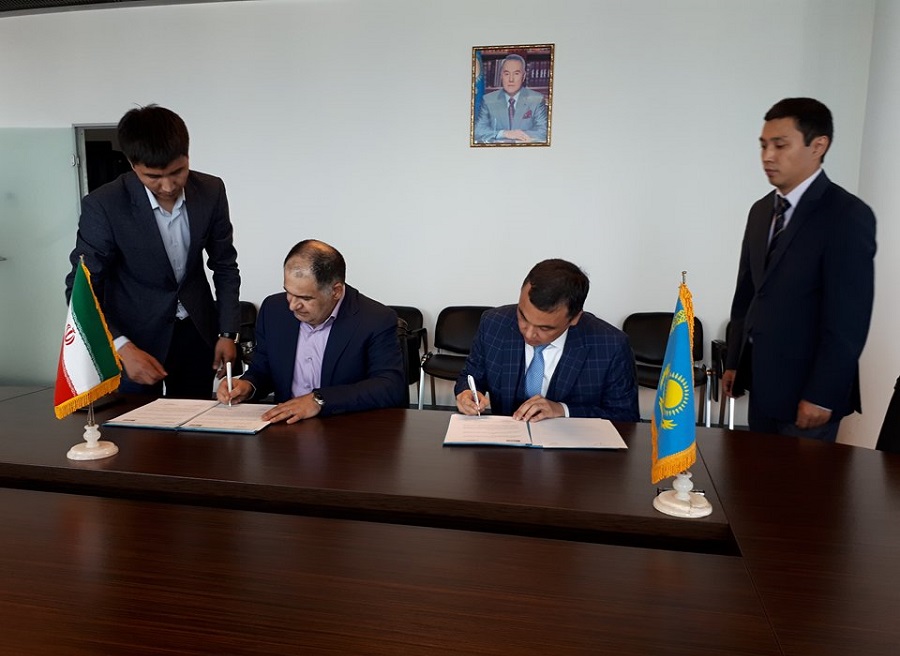 «QazAqparat» Irannyń tanymal aqparat agenttigimen memorandýmǵa qol qoıdy