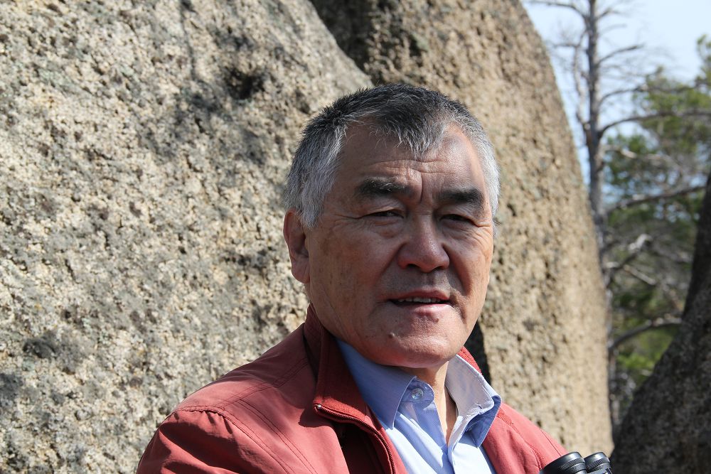 Qaısar qalypty, dara minezdi jan 