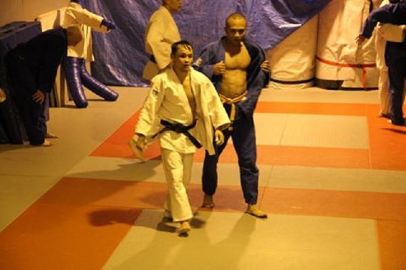 Atyraýda paradzıýdodan ótetin týrnırge 8 memlekettiń sportshylary qatysady