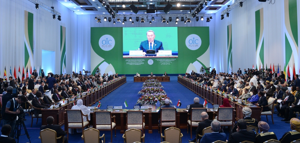 Qazaqstan Prezıdenti ǵalymdarǵa IYU-nyń arnaıy syılyǵyn tabystady