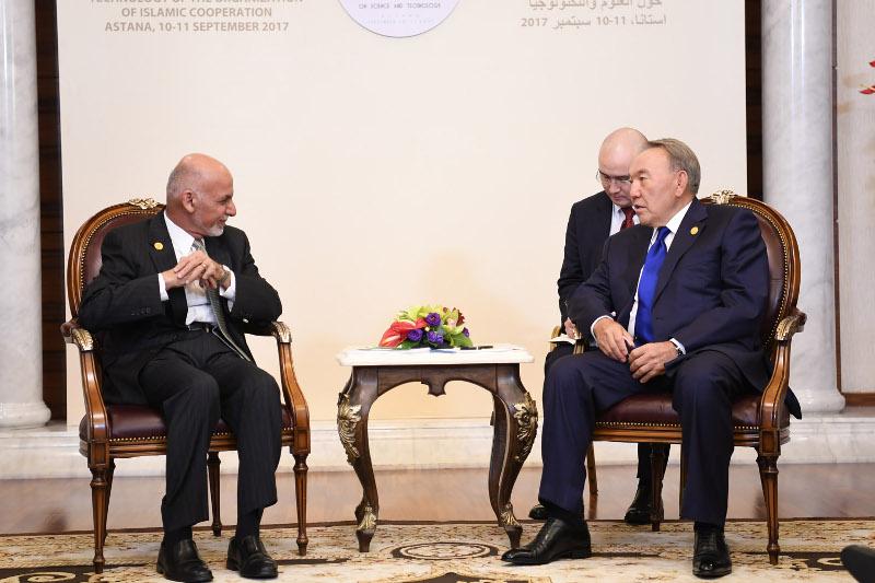 Nursultan Nazarbaev Aýǵanstan prezıdentimen kezdesti