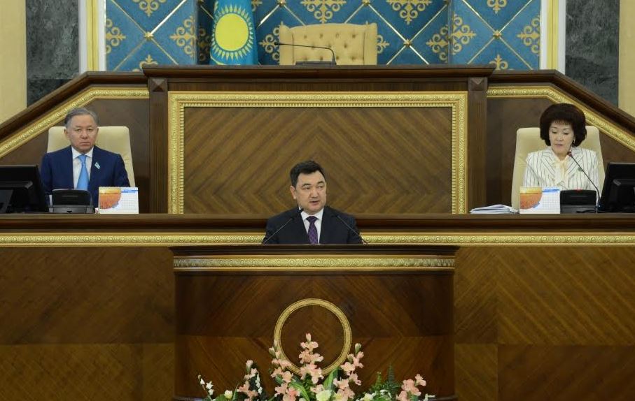 Álipbı almastyrý arqyly qosamjar orfografııadan qutylamyz – D.Qydyráli