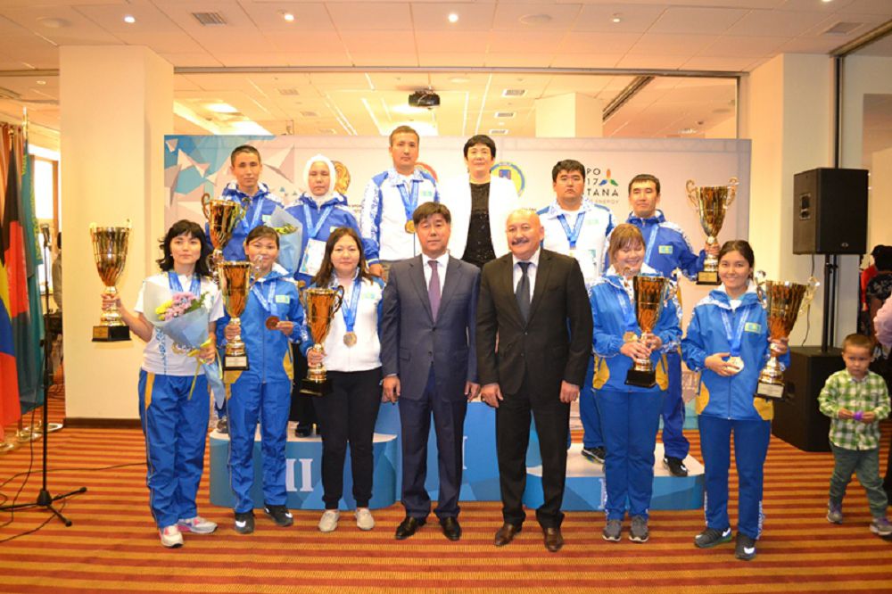 Toǵyzqumalaqtan álem chempıondary anyqtaldy