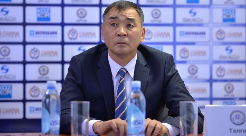 Talǵat Baısýfınov «Astananyń» oıynyn synady

