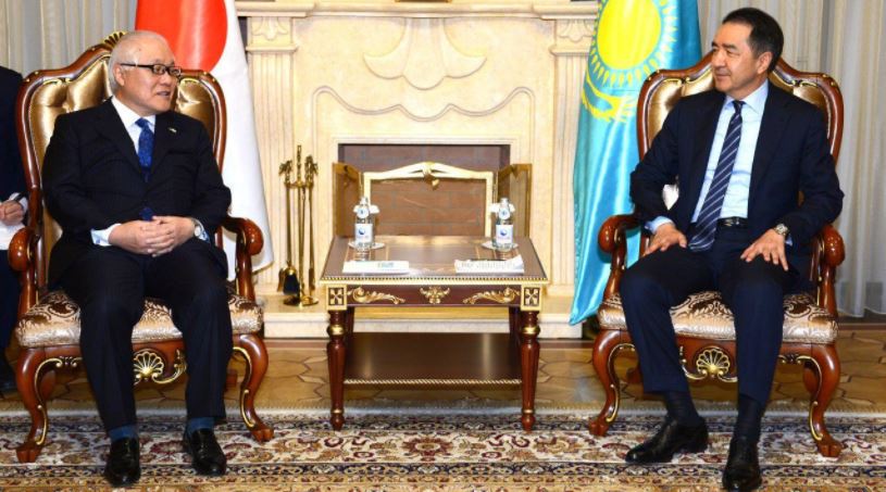 Saǵyntaev Azııa parlamentshileri forýmynyń tóraǵasy Keızo Takemımen kezdesý ótkizdi