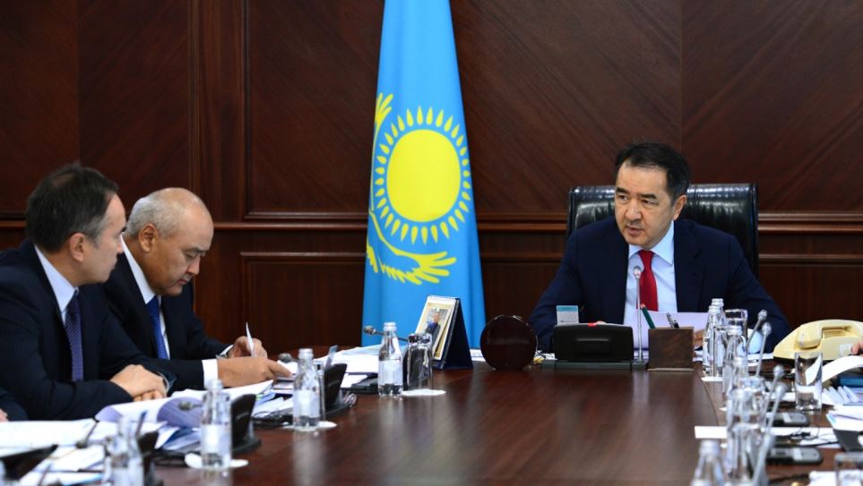 Úkimet 2017-2021 jyldarǵa arnalǵan Kóshi-qon saıasatynyń tujyrymdamasyn qarady