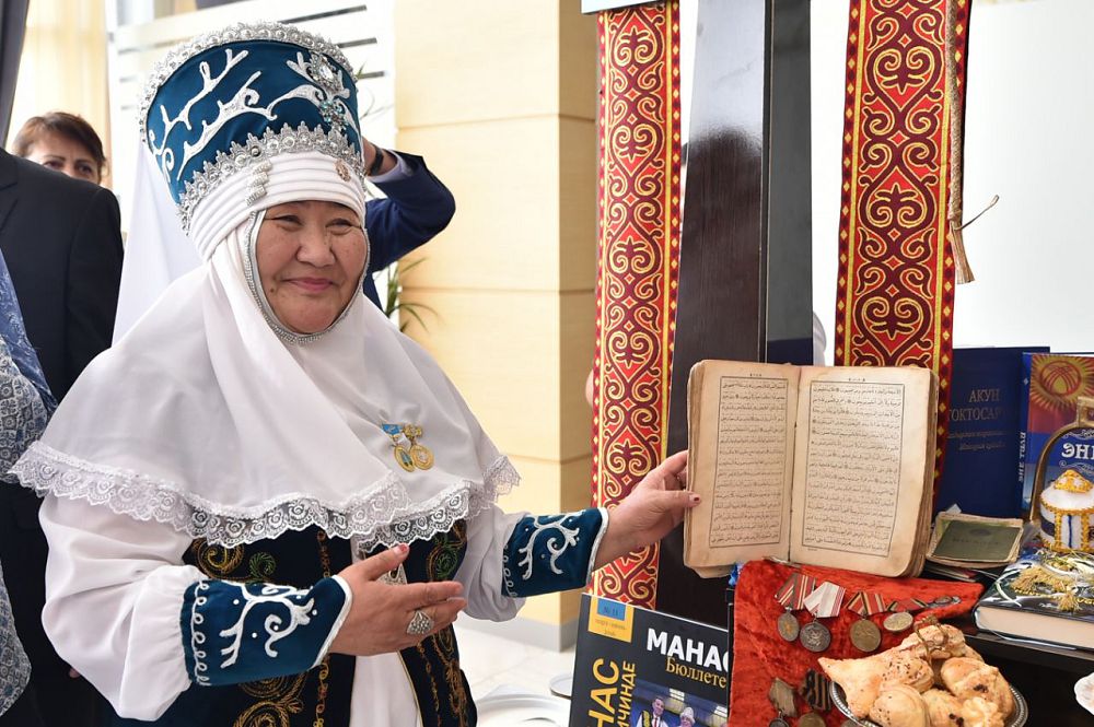 Ońtústiktegi tilder merekesi etnostardyń birligin pash etti