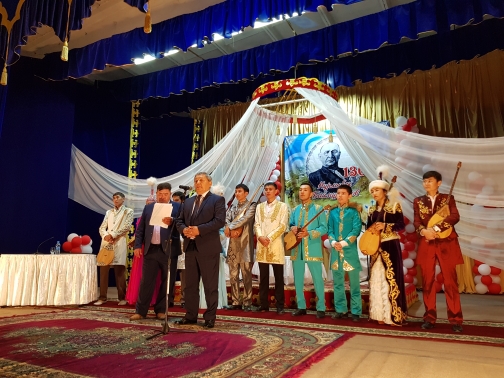 Besqaraǵaıda aıtys bastaldy

