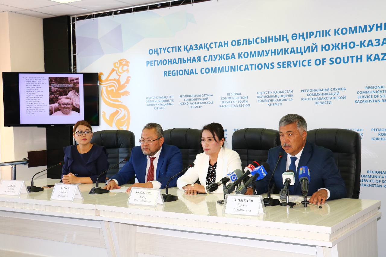 20 dáriger Ońtústik Koreıada tájirıbe almasyp qaıtty