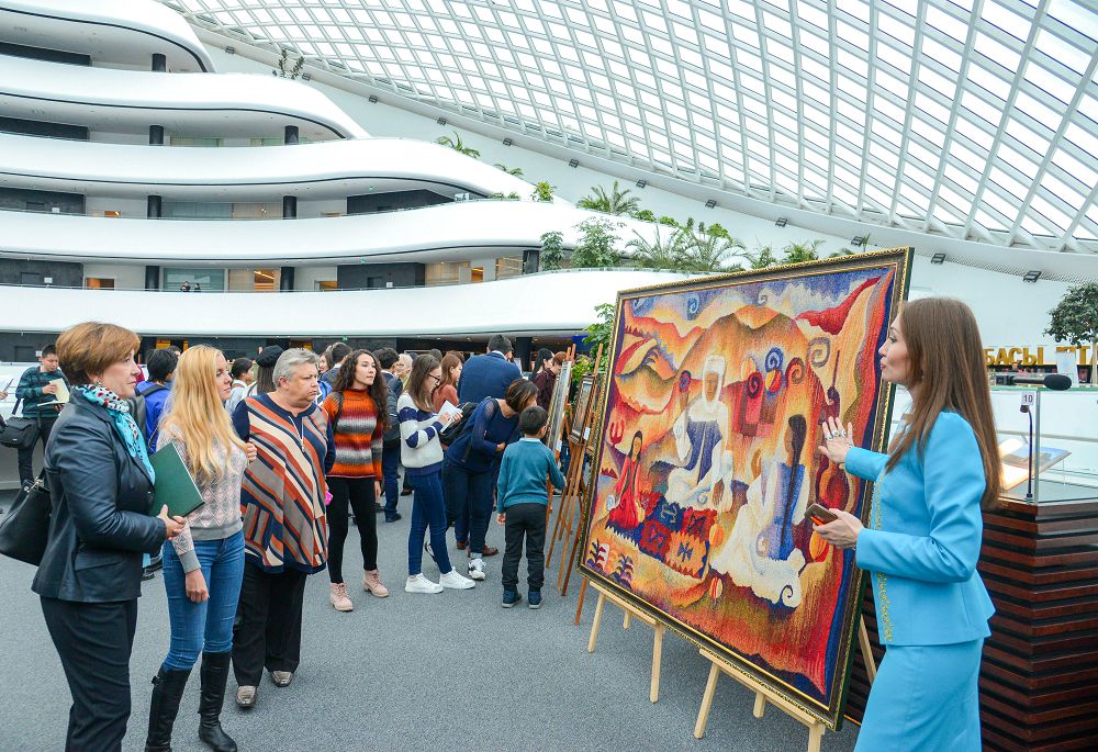 Astanada «Dala áýeni» atty kórme ótip jatyr