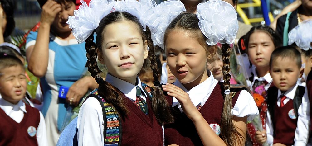 Bilimniń saltanat qurýy: mejeli mindetter, túıindi túıtkilder