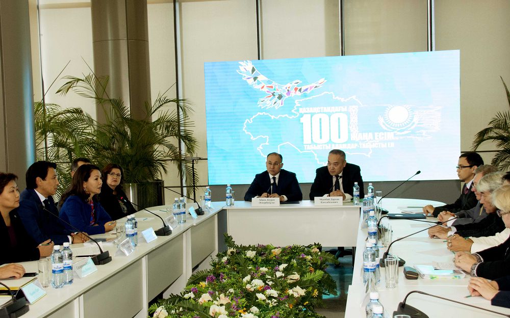 «100 jańa esim» jobasyna úmitkerler týraly derekti fılmder sıkli túsirilýde