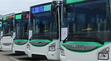 EXPO kezinde balalardy tasymaldaǵan avtobýstar mektepterge beriledi