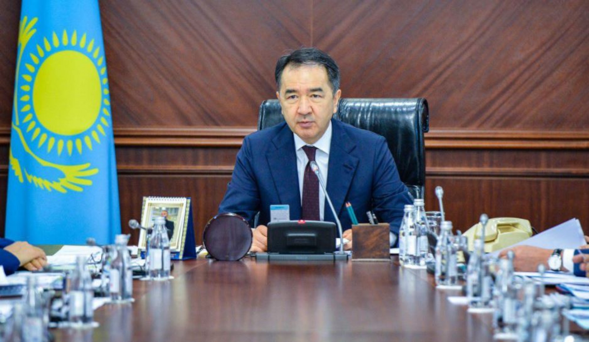 Bozymbaev benzınniń qymbattaý sebebin túsindirdi