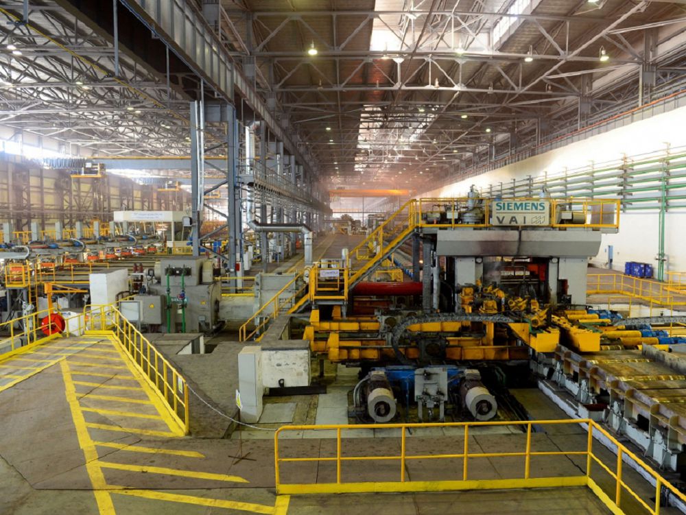 Elbasy Aqtóbedegi rels-arqalyq zaýytyna bardy