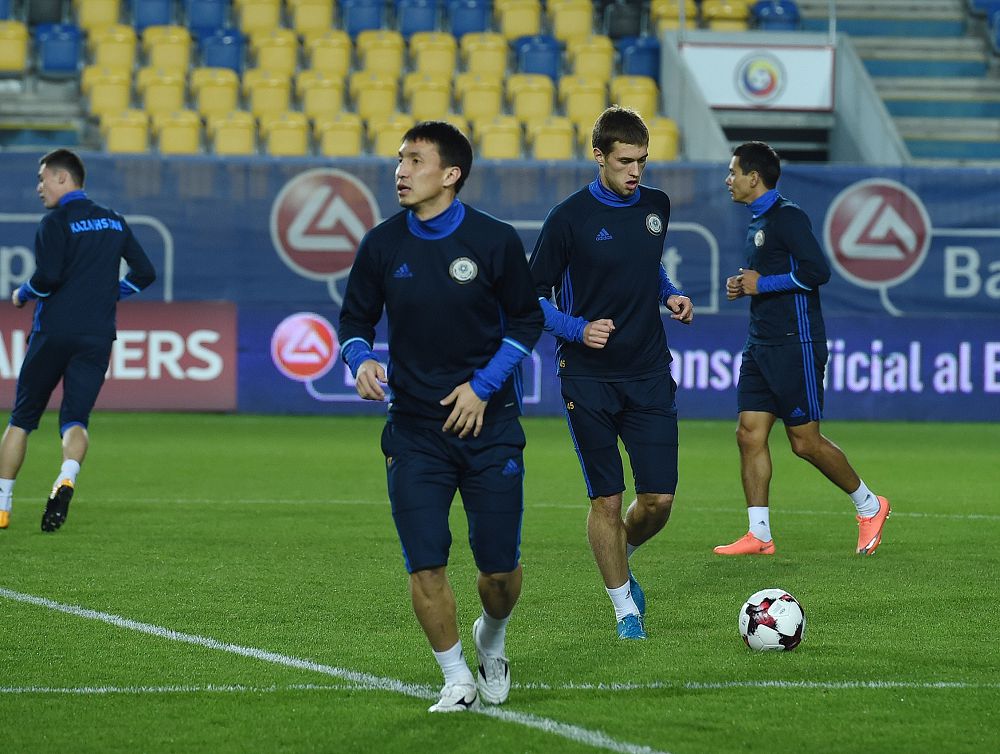 Qazaqsan ulttyq quramasynyń ashyq jattyǵýy (fotoreportaj)