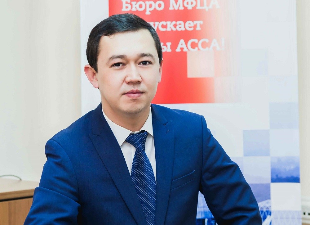 Ernur Rysmaǵambetov: Ár adam zamanyna saı bolýy kerek