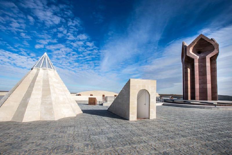 Memleket basshysy «Qorqyt Ata» memorıaldy keshenin aralady