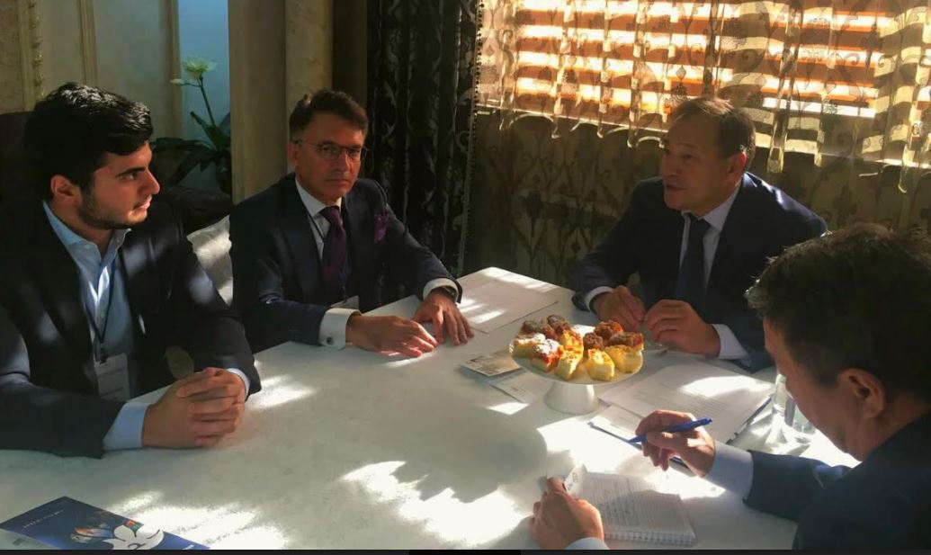 Álemniń jetekshi kompanııalarymen kelissózder júrgizildi