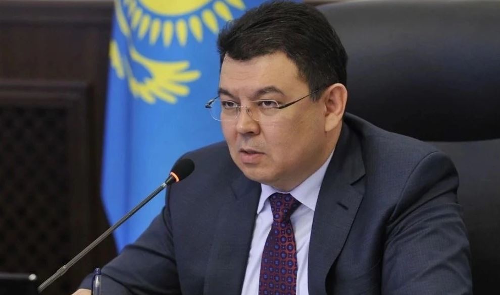 Bozymbaev Úkimet basshysynyń búgingi sheshimine pikirin bildirdi