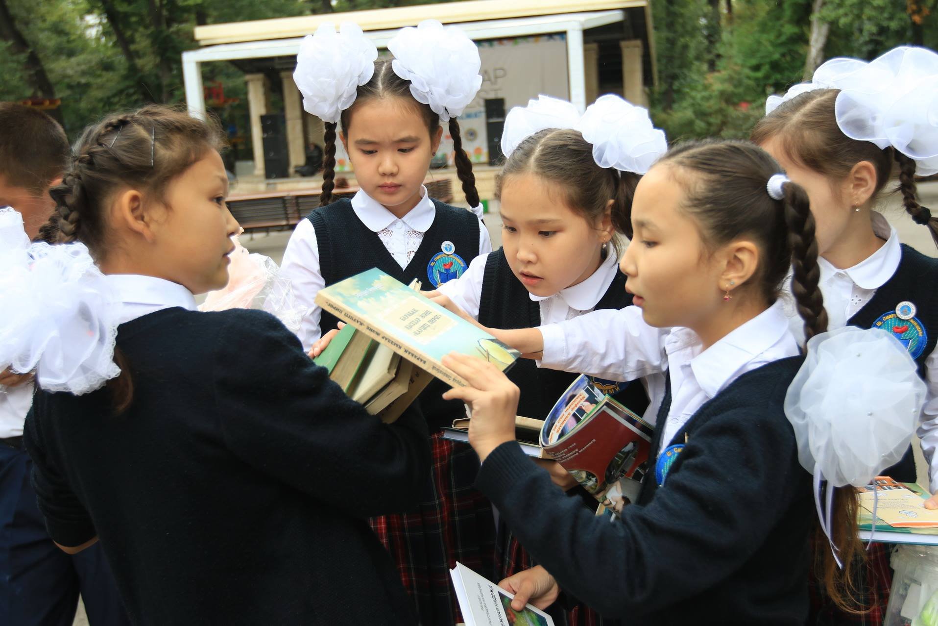 Bes kúndik oqytý - bala tárbıesine múmkindik beredi