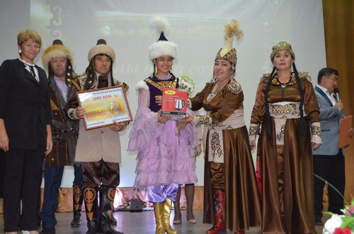 Glýbokoeda «Uly dala sazy» atty óner festıvali ótti