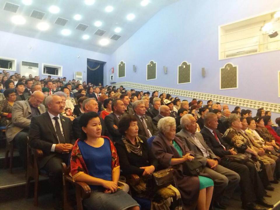 Mańǵystaýda káris etnomádenı birlestiginiń shyǵarmashylyq kórmesi ótti