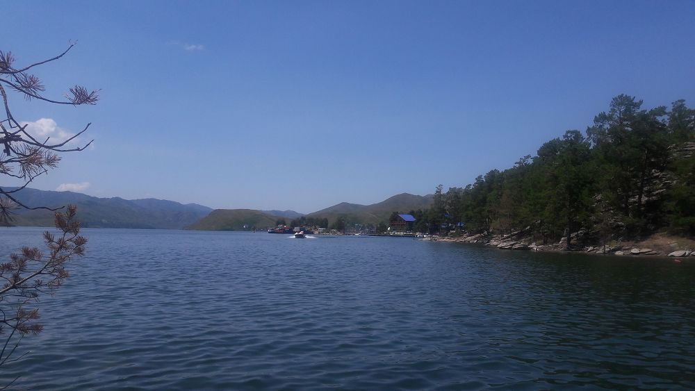 Alakól men Buqtyrma jaǵalaýyndaǵy jerler satylmaıdy