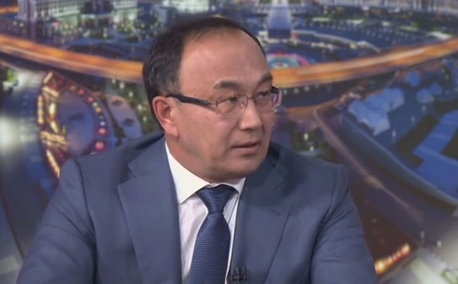 Rýhanı jańǵyrý el birliginsiz júzege aspaıdy - EUÝ rektory