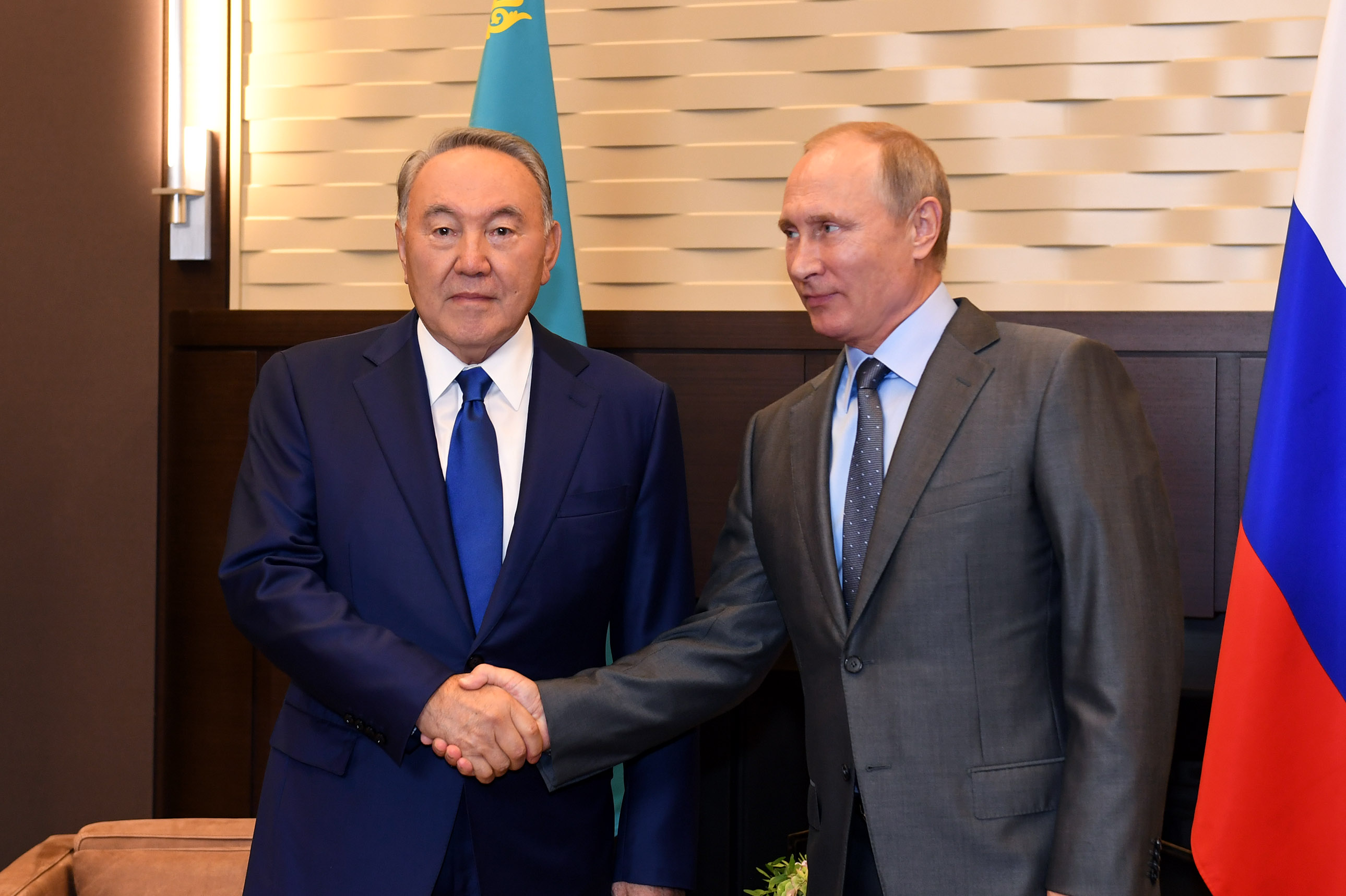 Nursultan Nazarbaev Vladımır Pýtınmen kezdesti