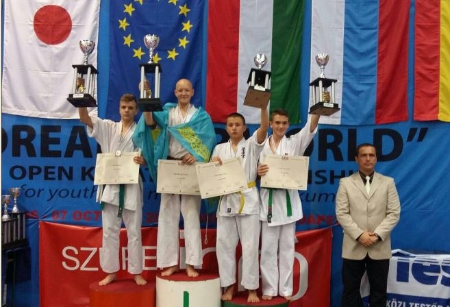 Býdapeshtte ótken Álem kýbogynda astanalyq aýla klýbynyń tárbıelenýshileri chempıon atandy