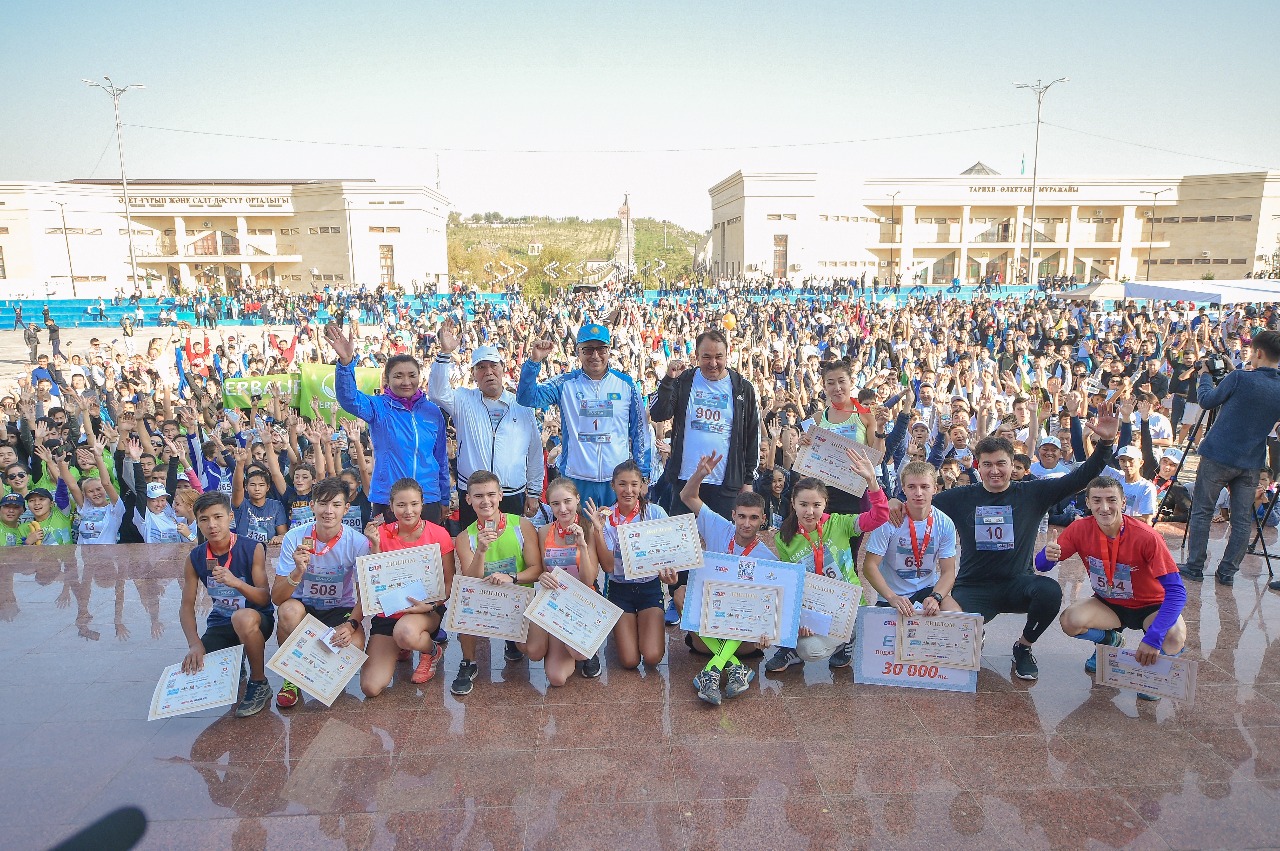 Shymkentte 5 myń adamnyń qatysýymen marafon ótti