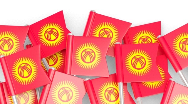 Qyrǵyzstan OSK: Jeenbekov 911 myń, Babanov 562 myń daýys jınady