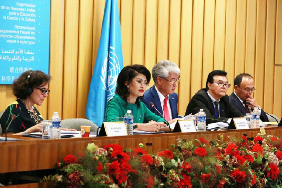 Parıjde «Rýhanı jańǵyrý» baǵdarlamasy tanystyryldy