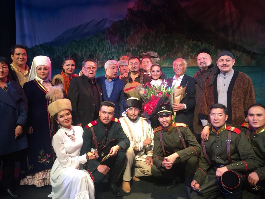 London tórindegi qalamger toıy 