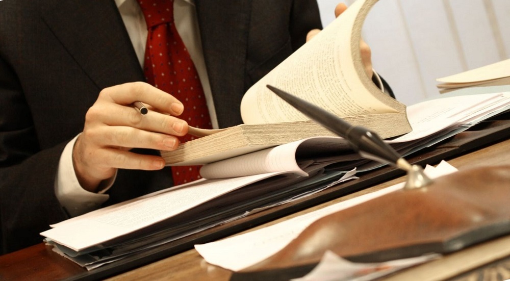 Advokattyq kómek qaıtkende qaýqarly bolmaq?