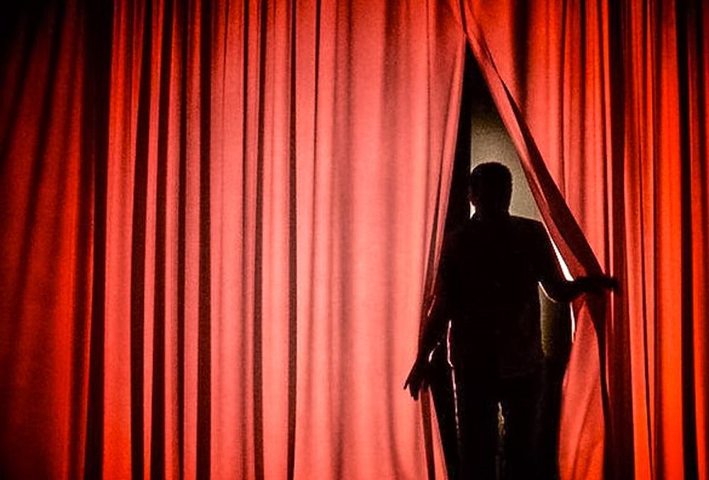 Qallekı teatry jas dramatýrgterdi shaqyrady