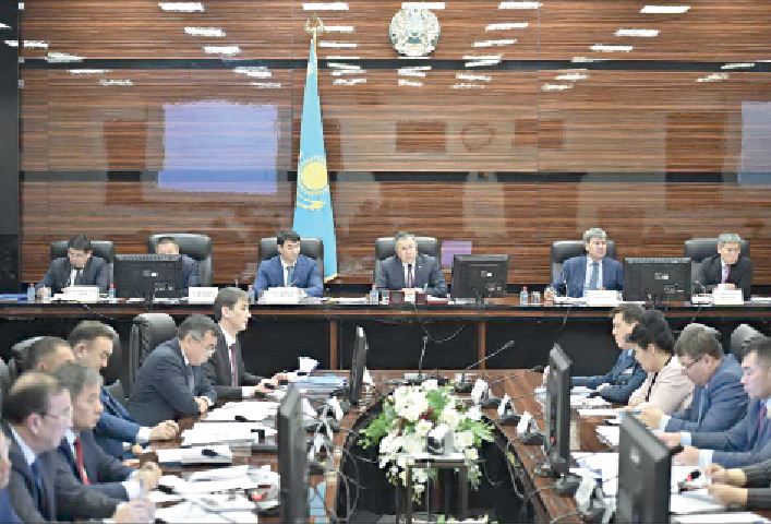 OQO-da birqatar basshy qanaǵattanarlyqsyz degen baǵa aldy