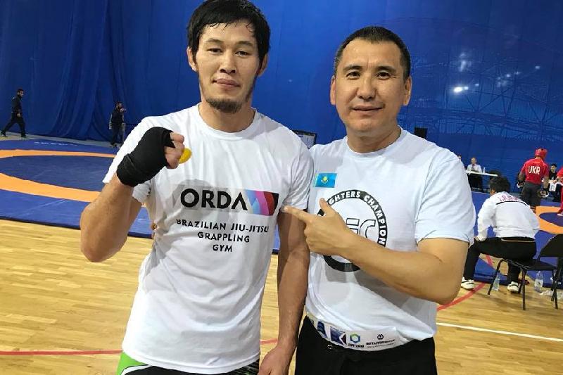 Qazaqstandyqtar pankratıonnan álem chempıony atandy