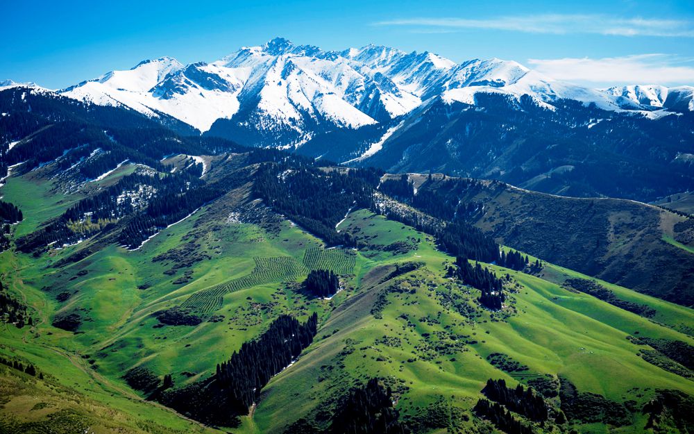 Alataýdyń arǵy jaǵy, bergi jaǵy...