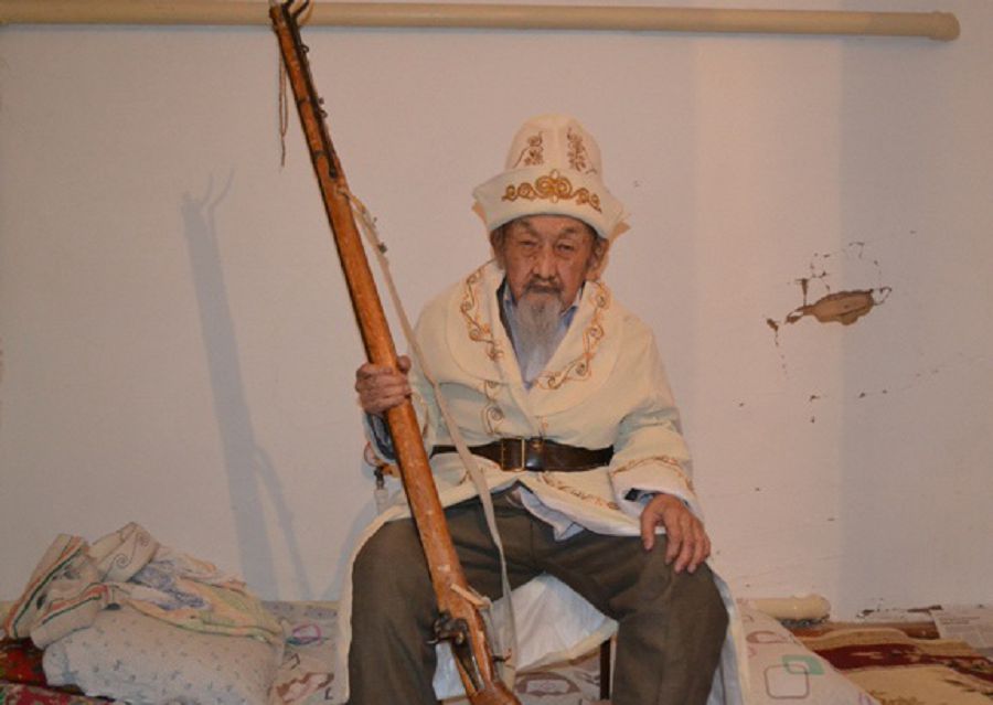 «Atqa minbegen soń bári beker ǵoı...»