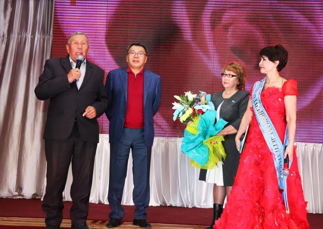 Roza Rymbaeva Jarma aýdanynyń Qurmetti azamaty atandy