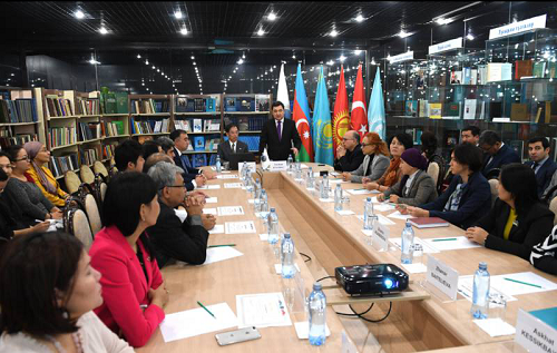 Astanada «Túrki áleminde tulǵalar taǵylymy» atty semınarlar toptamasy bastaldy